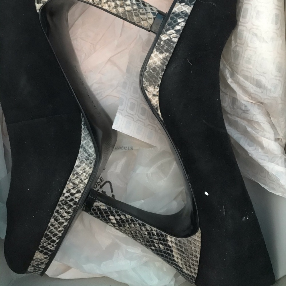 Heels - Picture 4 of 5